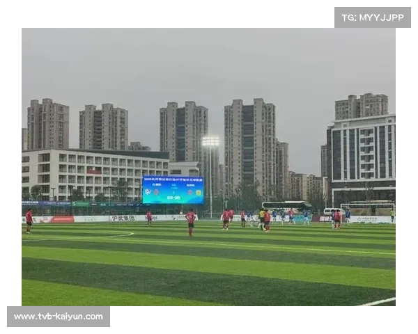 江都区队3-0战胜宝应县队，与经开区队会师扬州市城市足球联赛决赛